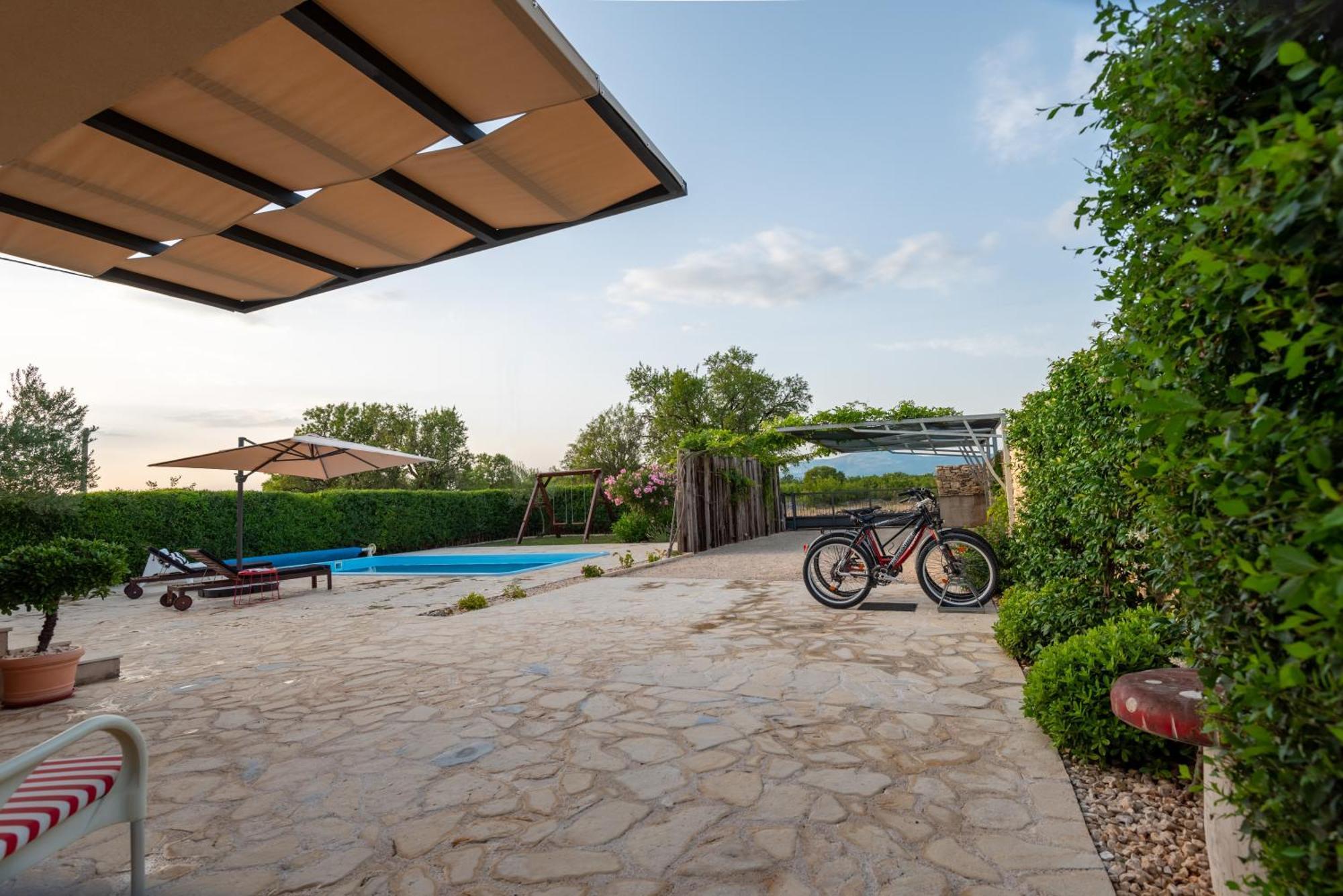 Cozy Country Home With Heated Outdoor Pool Sibenik Exterior photo